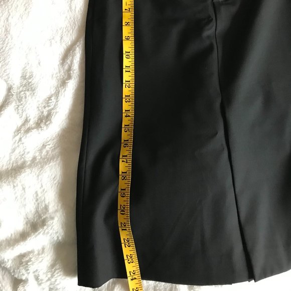 Zara Front and back cut black skirt_Size 4. - Picture 4 of 6